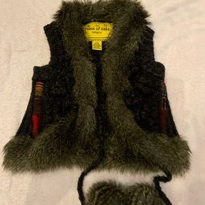 Peace Of Cake Faux Fur Pom Pom Tie Cape Jacket Bolero Girls S 4-6X